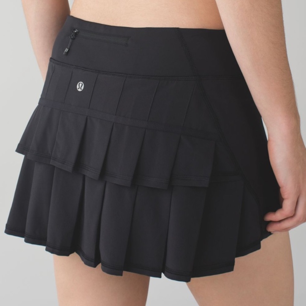 Lululemon Pace Setter Skirt 8 EUC Black